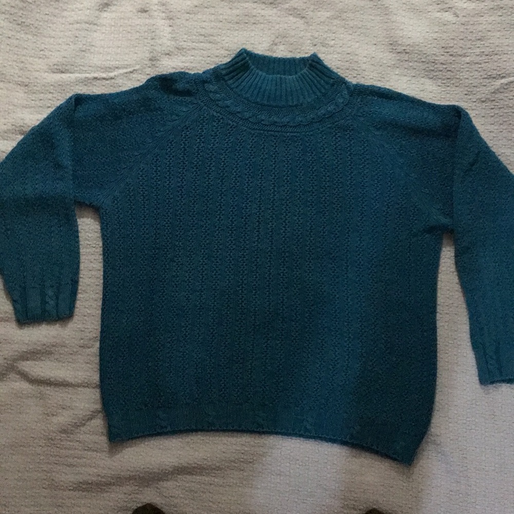 Vintage American Weekend mock turtleneck sweater.